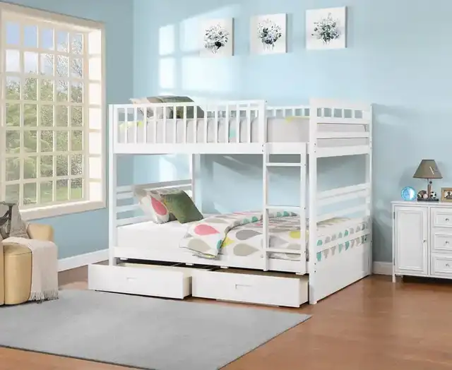 B 115 Double/Double Bunk Bed (Includes Set of Drawers) - White