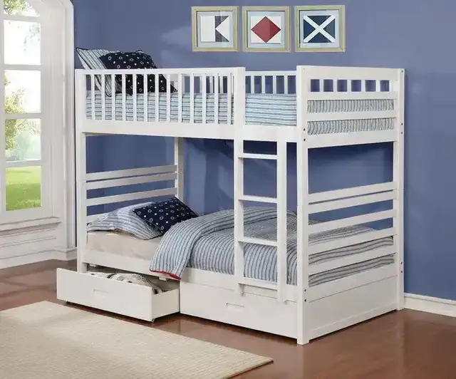 B 110 Single/Single Bunk Bed (Includes Set of Drawers) - White