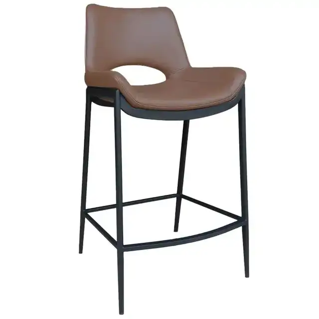 Icona 26" Counter Stool in Saddle and Black