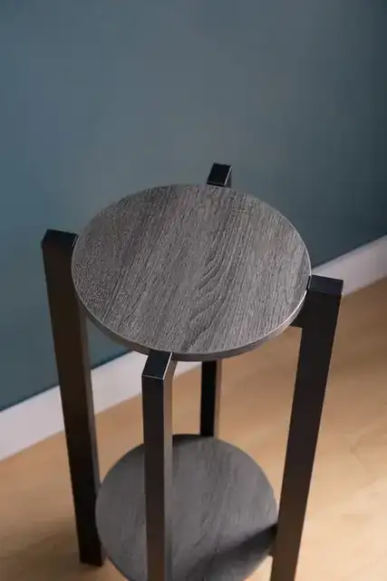 IF 090 - Side Table