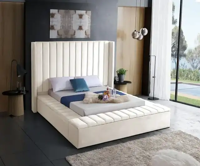 IF 5723 (Creme) Bed