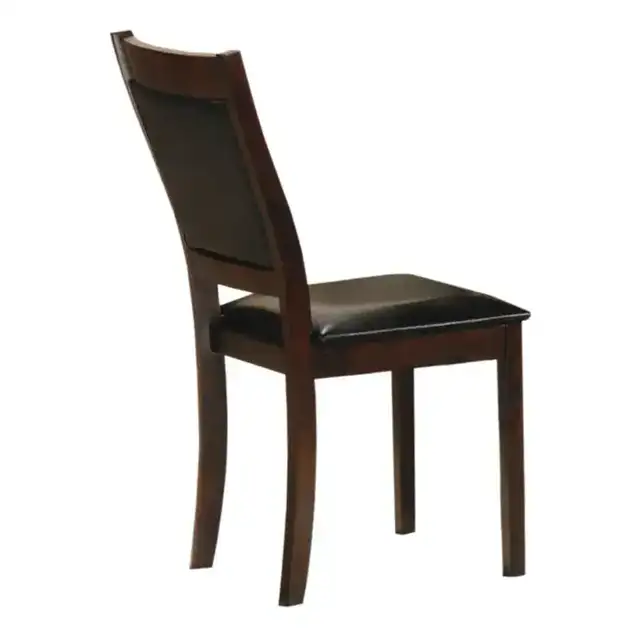 C 1064 - Chair — 1 Chair