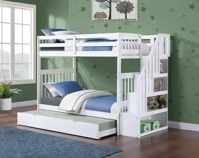 B 1847 - 39"/39" Bunk (White)(Reversible stairs)