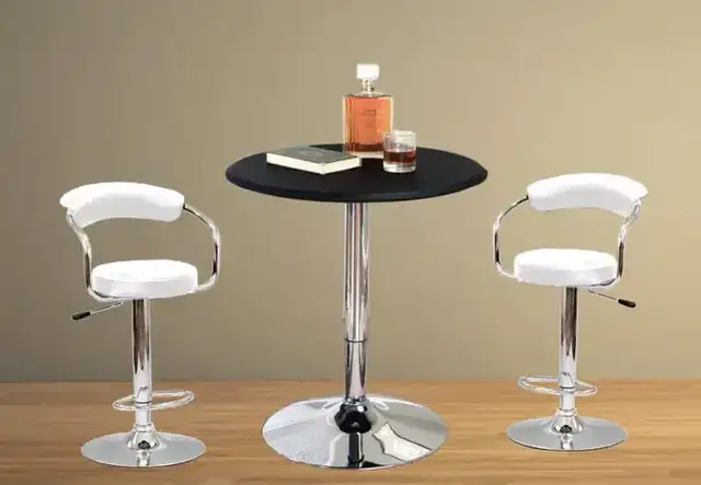 T 135 - Adjustable Table
