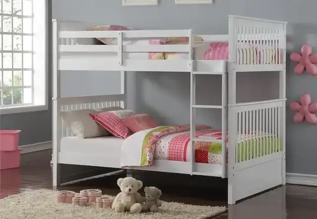 B 123 Double/Double Bunk Bed - White