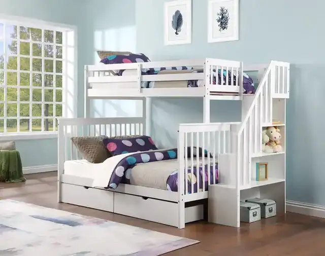 B 1852 - 39"/54" Bunk (White)(Reversible stairs)