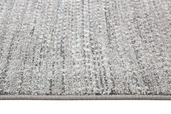 7 X 9 AREA RUG - WHITE/BEIGE