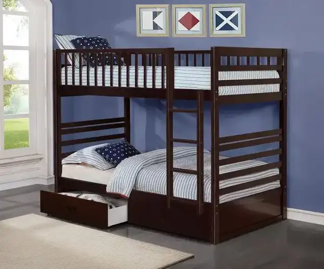 B 110 Single/Single Bunk Bed (Includes Set of Drawers) - Espresso