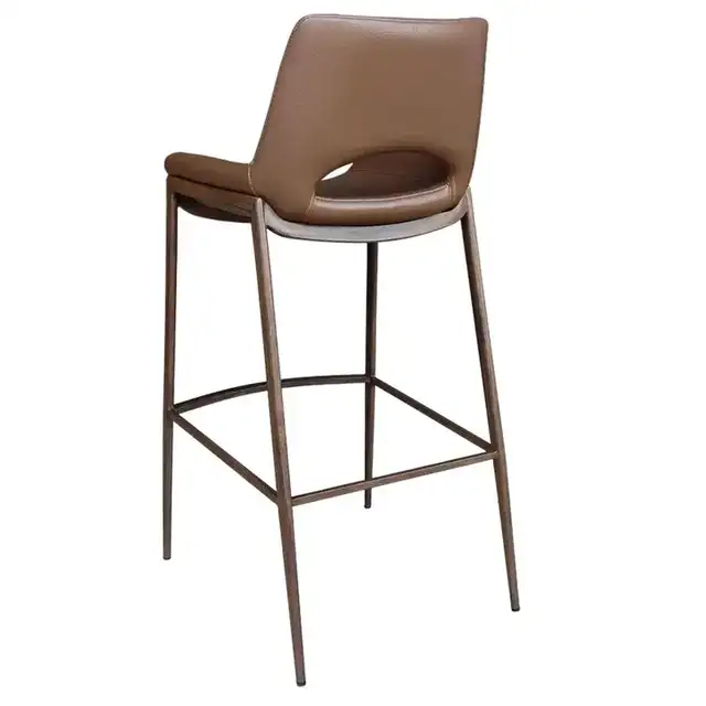 Icona 30" Bar Stool in Saddle and Walnut