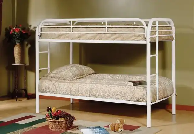 B 500 Single/Single Bunk Bed - White