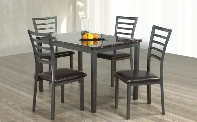 IF 1026 Dining Set