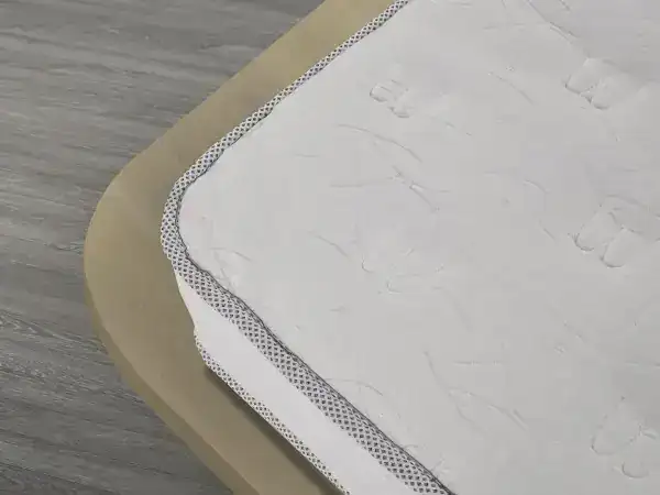 8" QUEEN MATTRESS