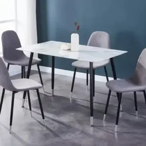 C 1582 - Chair — 1 Chair