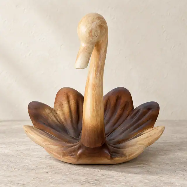 Swan Basket — Head On Front